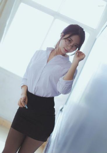 《妻子》电影